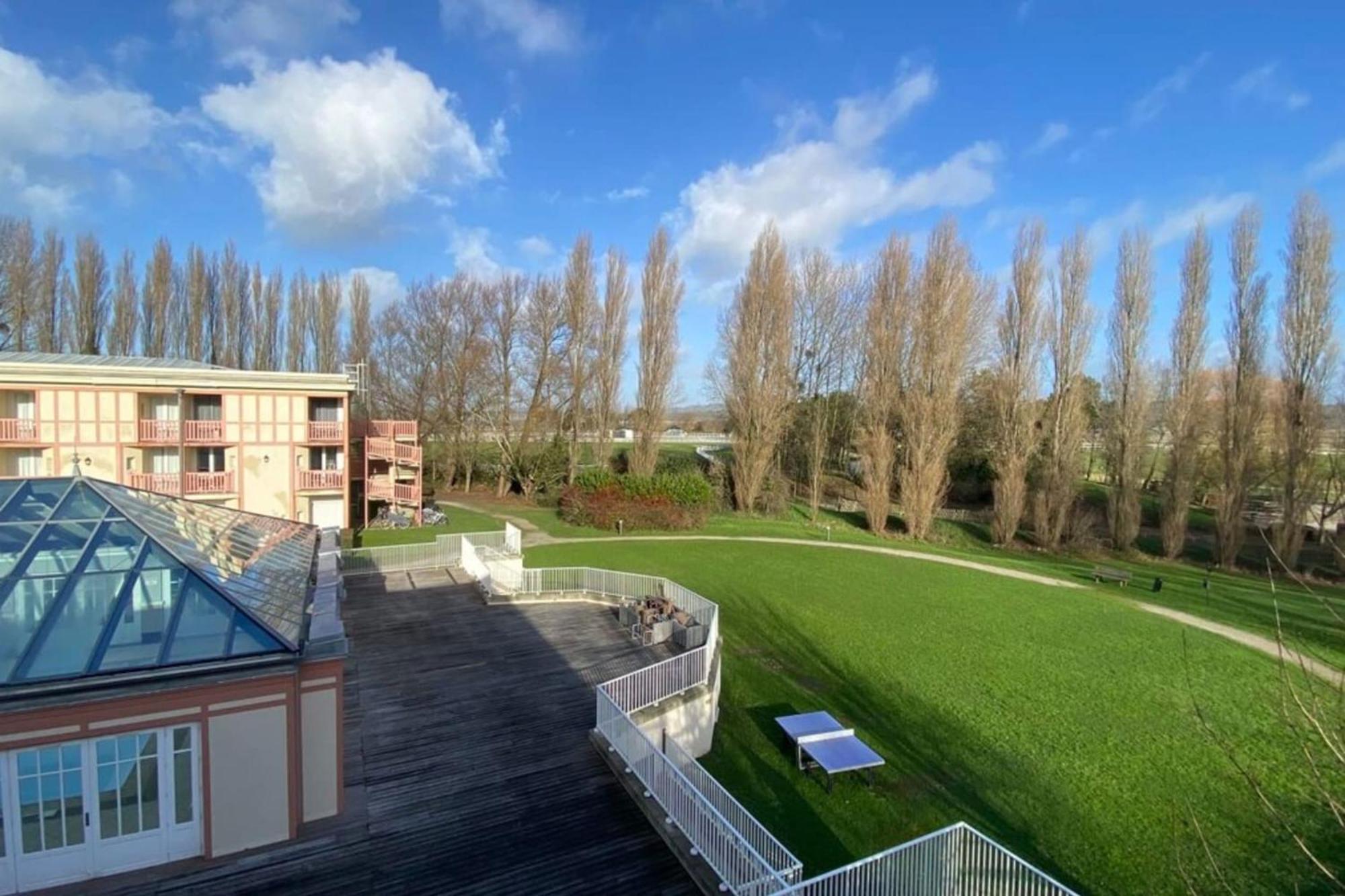 Very Nice 6 Person Apart With Swimming Pool Tennis Court And Car Park 202 Le Touquet Eksteriør bilde