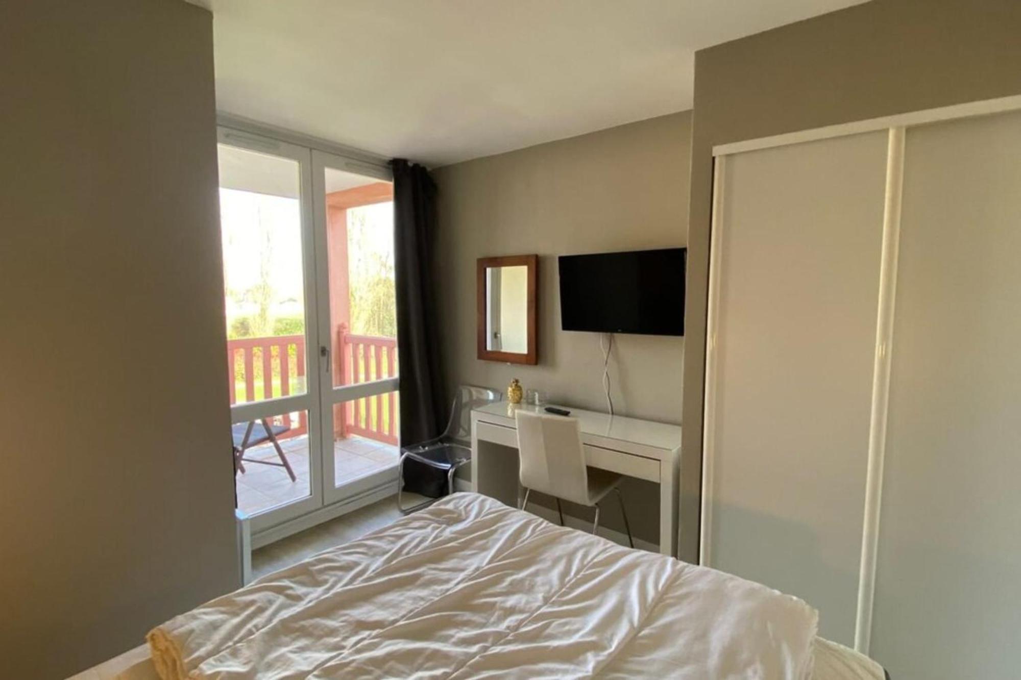 Very Nice 6 Person Apart With Swimming Pool Tennis Court And Car Park 202 Le Touquet Eksteriør bilde