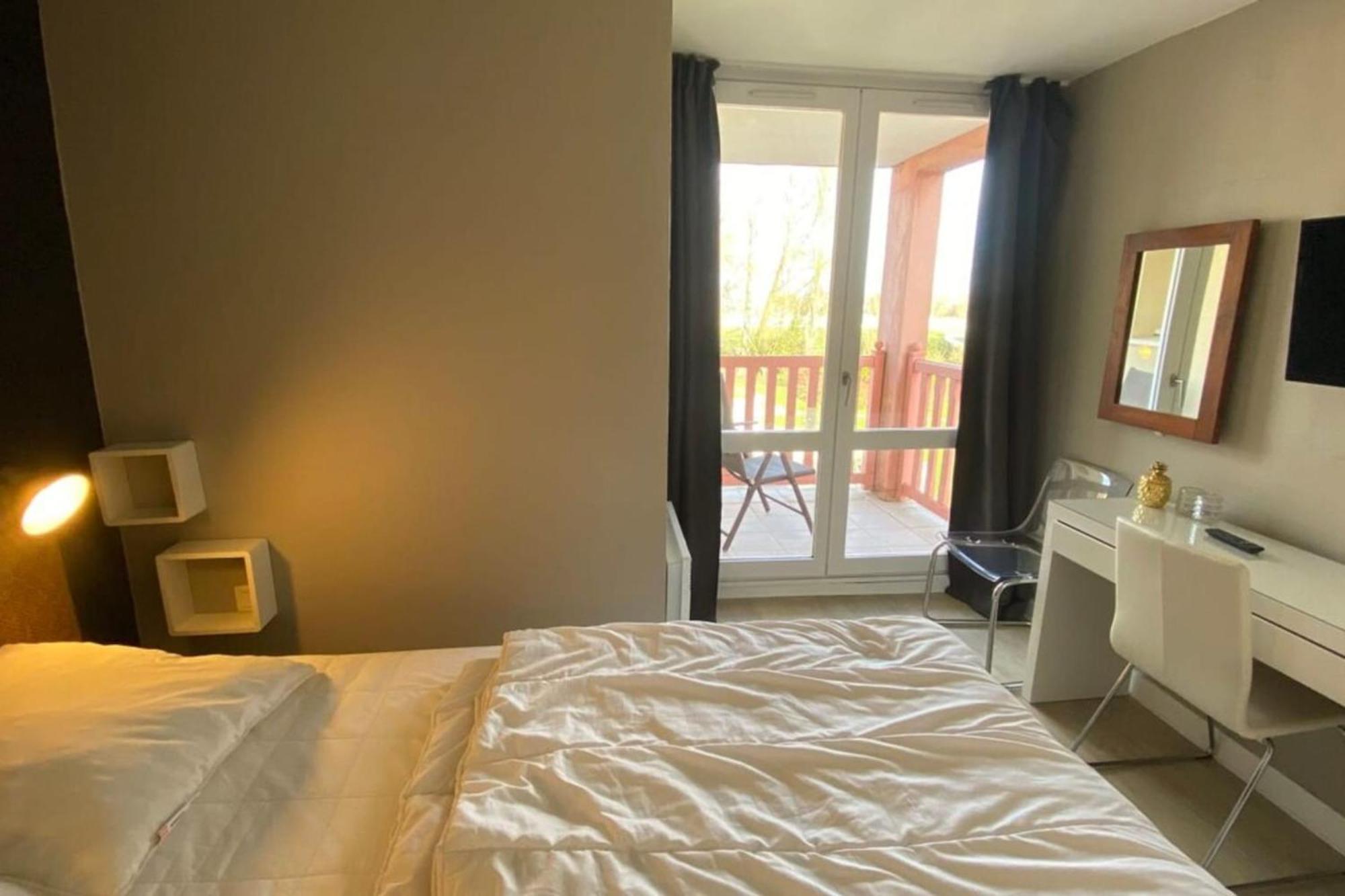 Very Nice 6 Person Apart With Swimming Pool Tennis Court And Car Park 202 Le Touquet Eksteriør bilde